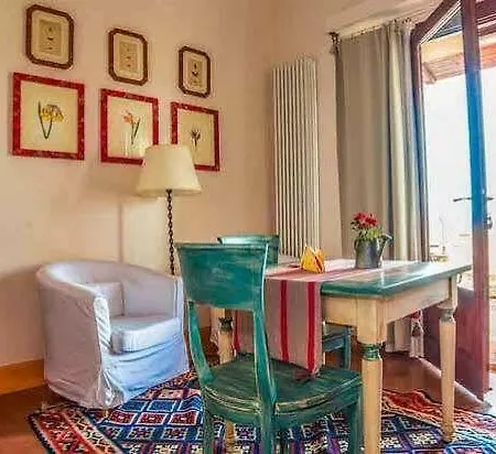 L'olmo Relais Di Campagna Отель Беттона