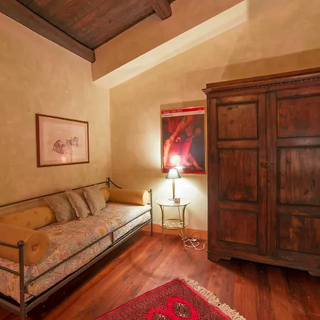 L'olmo Relais Di Campagna Отель Беттона